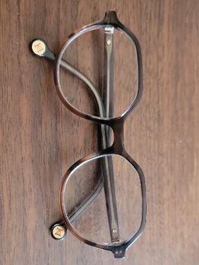 VINTAGE Round Grey/Brown Tortoiseshell Eyeglasses - Classic Carolina Herrera